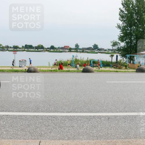 21.06.2025 - 27. Vierlanden-Triathlon H.Heesch http://msf.ph/oto/8027626 15.06.2025 11:22:09 Radfahren 224, 653 meine-sportfotos.de
