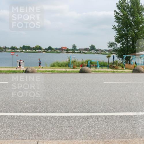 21.06.2025 - 27. Vierlanden-Triathlon H.Heesch http://msf.ph/oto/8027636 15.06.2025 12:19:46 Radfahren 678, 743, 844 meine-sportfotos.de