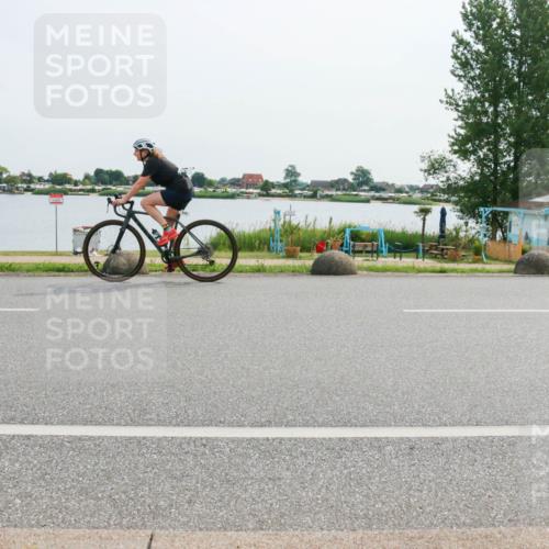15.06.2025 - 27. Vierlanden-Triathlon H.Heesch http://msf.ph/oto/8027640 15.06.2025 10:28:31 Radfahren 108, 138, 519 meine-sportfotos.de
