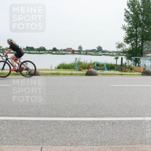 15.06.2025 - 27. Vierlanden-Triathlon H.Heesch http://msf.ph/oto/8027645 15.06.2025 10:28:31 Radfahren 108, 138, 519 meine-sportfotos.de