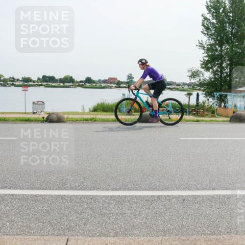 15.06.2025 - 27. Vierlanden-Triathlon H.Heesch http://msf.ph/oto/8027675 15.06.2025 10:28:33 Radfahren 138, 519, 532, 535 meine-sportfotos.de