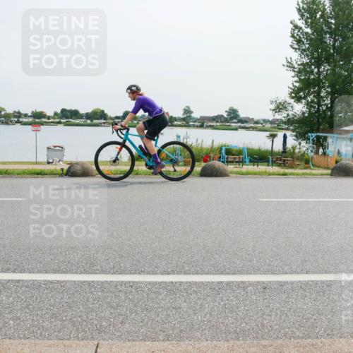 15.06.2025 - 27. Vierlanden-Triathlon H.Heesch http://msf.ph/oto/8027680 15.06.2025 10:28:33 Radfahren 138, 519, 532, 535 meine-sportfotos.de