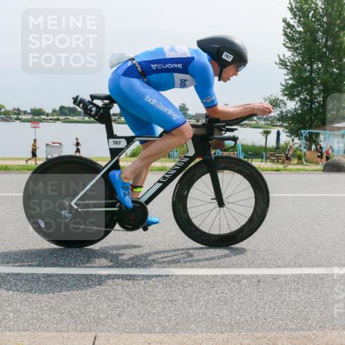 21.06.2025 - 27. Vierlanden-Triathlon H.Heesch http://msf.ph/oto/8027714 15.06.2025 11:22:24 Radfahren 19, 218, 767 meine-sportfotos.de