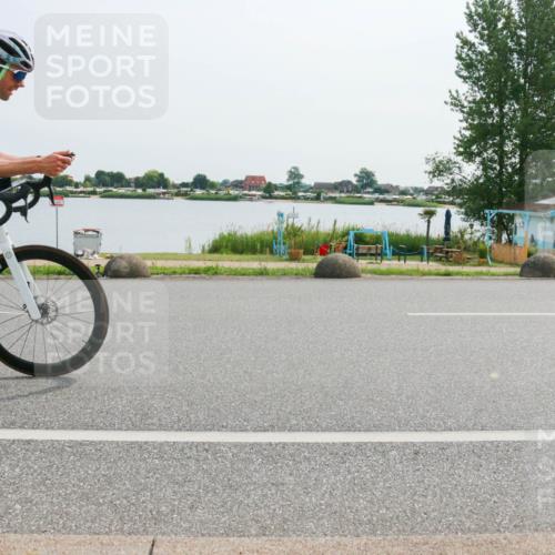 15.06.2025 - 27. Vierlanden-Triathlon H.Heesch http://msf.ph/oto/8027752 15.06.2025 10:28:35 Radfahren 138, 519, 532, 535, 569 meine-sportfotos.de
