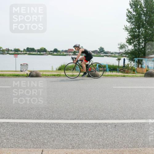 15.06.2025 - 27. Vierlanden-Triathlon H.Heesch http://msf.ph/oto/8027828 15.06.2025 10:28:36 Radfahren 138, 519, 532, 535, 569 meine-sportfotos.de