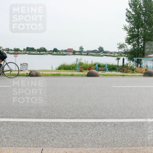 15.06.2025 - 27. Vierlanden-Triathlon H.Heesch http://msf.ph/oto/8027870 15.06.2025 10:28:36 Radfahren 138, 519, 532, 535, 569 meine-sportfotos.de