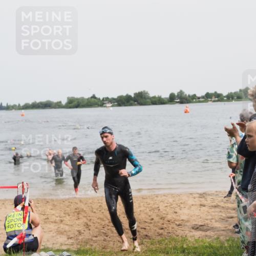 21.06.2025 - 27. Vierlanden-Triathlon MichiJ http://msf.ph/oto/8027926 15.06.2026 10:58:23 Schwimmen 643, 710, 741, 769 meine-sportfotos.de