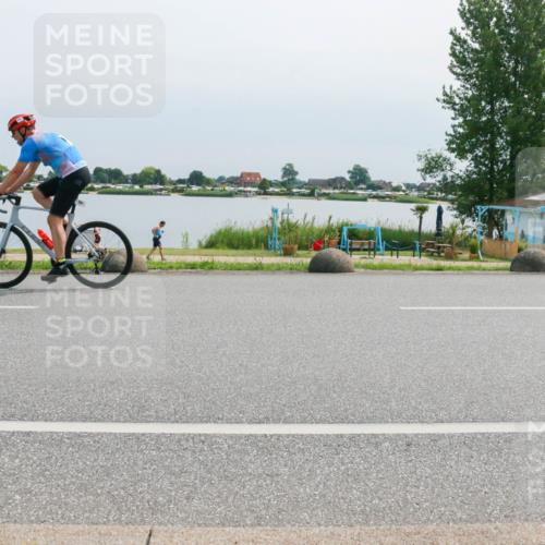 21.06.2025 - 27. Vierlanden-Triathlon H.Heesch http://msf.ph/oto/8027972 15.06.2025 11:22:38 Radfahren 74, 791, 951 meine-sportfotos.de