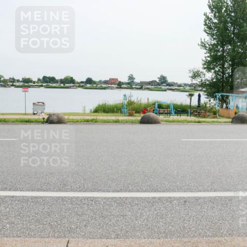 15.06.2025 - 27. Vierlanden-Triathlon H.Heesch http://msf.ph/oto/8028001 15.06.2025 10:28:42 Radfahren 569 meine-sportfotos.de