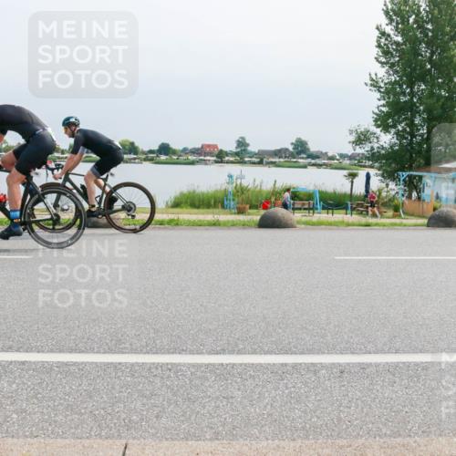 21.06.2025 - 27. Vierlanden-Triathlon H.Heesch http://msf.ph/oto/8028038 15.06.2025 11:22:41 Radfahren 785, 791, 951, 960 meine-sportfotos.de
