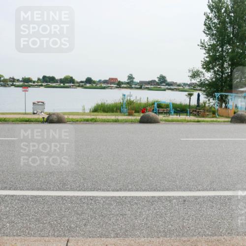 15.06.2025 - 27. Vierlanden-Triathlon H.Heesch http://msf.ph/oto/8028298 15.06.2025 10:28:52 Radfahren 26, 71, 200 meine-sportfotos.de