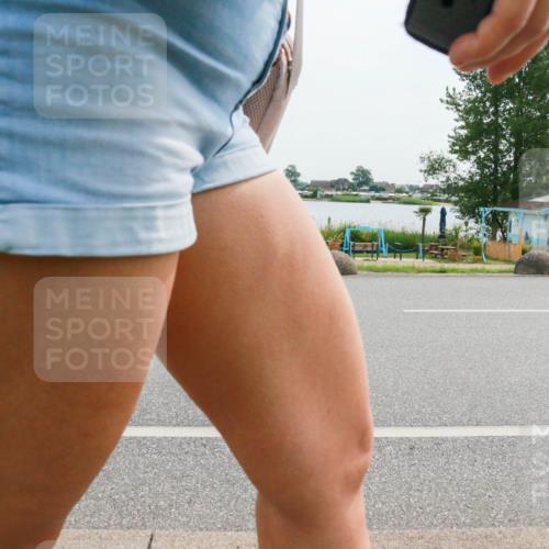 15.06.2025 - 27. Vierlanden-Triathlon H.Heesch http://msf.ph/oto/8028343 15.06.2025 10:28:53 Radfahren 26, 71, 200 meine-sportfotos.de