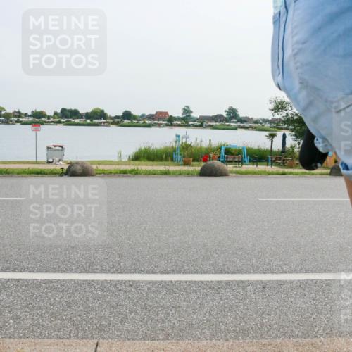 15.06.2025 - 27. Vierlanden-Triathlon H.Heesch http://msf.ph/oto/8028352 15.06.2025 10:28:53 Radfahren 26, 71, 200 meine-sportfotos.de