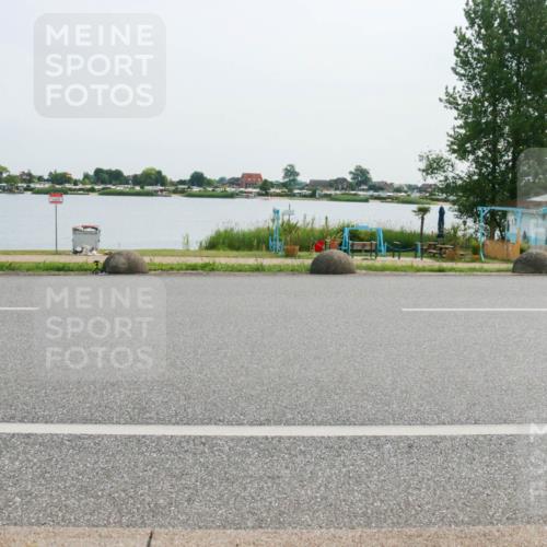 15.06.2025 - 27. Vierlanden-Triathlon H.Heesch http://msf.ph/oto/8028360 15.06.2025 10:28:54 Radfahren 71, 200, 313 meine-sportfotos.de