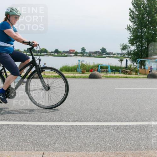 21.06.2025 - 27. Vierlanden-Triathlon H.Heesch http://msf.ph/oto/8028371 15.06.2025 11:23:31 Radfahren 543 meine-sportfotos.de