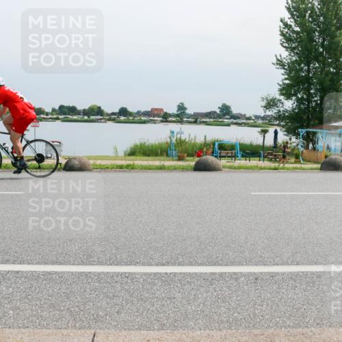 21.06.2025 - 27. Vierlanden-Triathlon H.Heesch http://msf.ph/oto/8028438 15.06.2025 11:23:55 Radfahren 204, 954 meine-sportfotos.de