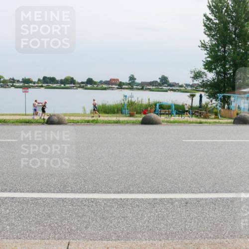 21.06.2025 - 27. Vierlanden-Triathlon H.Heesch http://msf.ph/oto/8028456 15.06.2025 11:24:16 Radfahren 804 meine-sportfotos.de