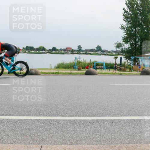 21.06.2025 - 27. Vierlanden-Triathlon H.Heesch http://msf.ph/oto/8028504 15.06.2025 11:24:29 Radfahren 161, 213, 904 meine-sportfotos.de