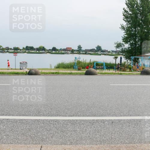 21.06.2025 - 27. Vierlanden-Triathlon H.Heesch http://msf.ph/oto/8028509 15.06.2025 11:24:29 Radfahren 161, 213, 904 meine-sportfotos.de