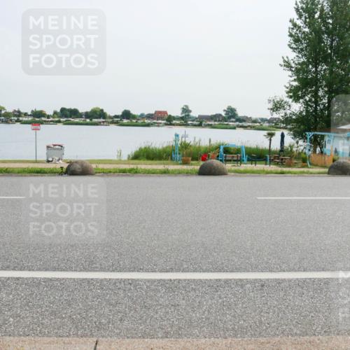 15.06.2025 - 27. Vierlanden-Triathlon H.Heesch http://msf.ph/oto/8028646 15.06.2025 10:28:57 Radfahren 200, 313 meine-sportfotos.de