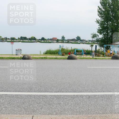 21.06.2025 - 27. Vierlanden-Triathlon H.Heesch http://msf.ph/oto/8028883 15.06.2025 11:26:06 Radfahren 682, 919 meine-sportfotos.de
