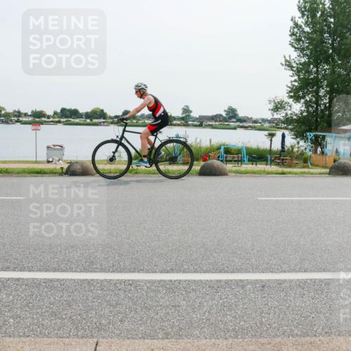 15.06.2025 - 27. Vierlanden-Triathlon H.Heesch http://msf.ph/oto/8028915 15.06.2025 10:29:00 Radfahren 104, 302, 313, 488 meine-sportfotos.de