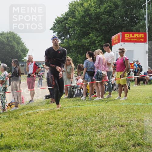 15.06.2025 - 27. Vierlanden-Triathlon KatJ http://msf.ph/oto/8028935 15.06.2025 11:04:10 Schwimmen 663, 729, 754, 763 meine-sportfotos.de