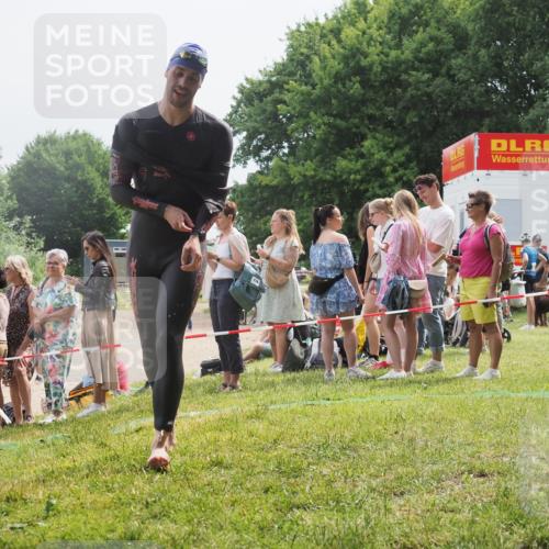 15.06.2025 - 27. Vierlanden-Triathlon KatJ http://msf.ph/oto/8028992 15.06.2025 11:04:12 Schwimmen 663, 729, 754, 763 meine-sportfotos.de