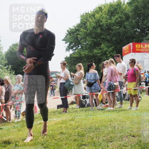 15.06.2025 - 27. Vierlanden-Triathlon KatJ http://msf.ph/oto/8029014 15.06.2025 11:04:12 Schwimmen 663, 729, 754, 763 meine-sportfotos.de