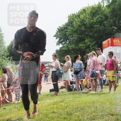 15.06.2025 - 27. Vierlanden-Triathlon KatJ http://msf.ph/oto/8029022 15.06.2025 11:04:13 Schwimmen 663, 729, 754, 763 meine-sportfotos.de