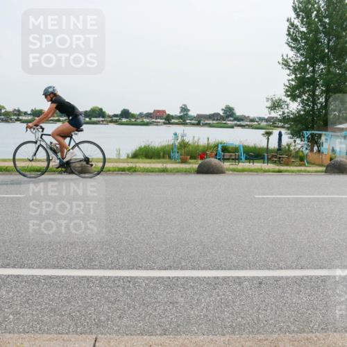 15.06.2025 - 27. Vierlanden-Triathlon H.Heesch http://msf.ph/oto/8029033 15.06.2025 10:29:23 Radfahren 16, 64, 629 meine-sportfotos.de