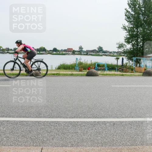 15.06.2025 - 27. Vierlanden-Triathlon H.Heesch http://msf.ph/oto/8029059 15.06.2025 10:29:27 Radfahren 16, 581, 629 meine-sportfotos.de