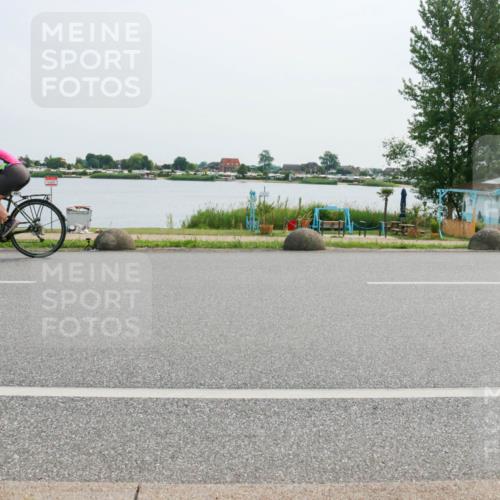 15.06.2025 - 27. Vierlanden-Triathlon H.Heesch http://msf.ph/oto/8029064 15.06.2025 10:29:27 Radfahren 16, 581, 629 meine-sportfotos.de