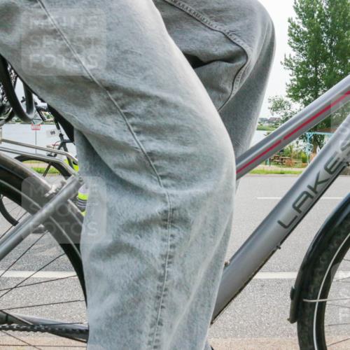 15.06.2025 - 27. Vierlanden-Triathlon H.Heesch http://msf.ph/oto/8029097 15.06.2025 10:29:37 Radfahren 82, 99, 262 meine-sportfotos.de