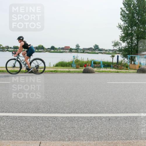 15.06.2025 - 27. Vierlanden-Triathlon H.Heesch http://msf.ph/oto/8029257 15.06.2025 10:29:53 Radfahren 61, 226, 516 meine-sportfotos.de