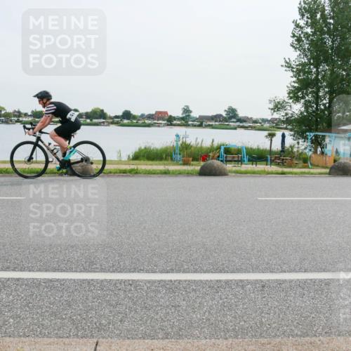 15.06.2025 - 27. Vierlanden-Triathlon H.Heesch http://msf.ph/oto/8029320 15.06.2025 10:30:24 Radfahren 38, 239, 248, 515, 602 meine-sportfotos.de