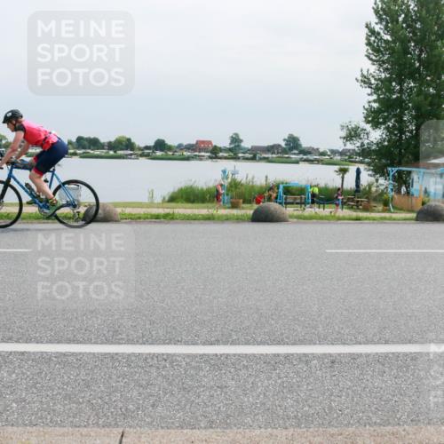 21.06.2025 - 27. Vierlanden-Triathlon H.Heesch http://msf.ph/oto/8029386 15.06.2025 11:27:23 Radfahren 251, 885 meine-sportfotos.de