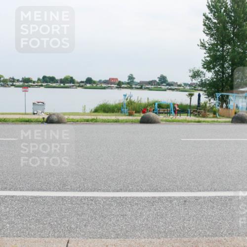 21.06.2025 - 27. Vierlanden-Triathlon H.Heesch http://msf.ph/oto/8029407 15.06.2025 11:27:26 Radfahren 251, 767 meine-sportfotos.de