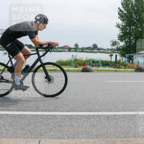 21.06.2025 - 27. Vierlanden-Triathlon H.Heesch http://msf.ph/oto/8029436 15.06.2025 11:27:40 Radfahren 47, 84, 650 meine-sportfotos.de