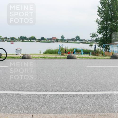 21.06.2025 - 27. Vierlanden-Triathlon H.Heesch http://msf.ph/oto/8029483 15.06.2025 11:28:02 Radfahren 498, 933 meine-sportfotos.de