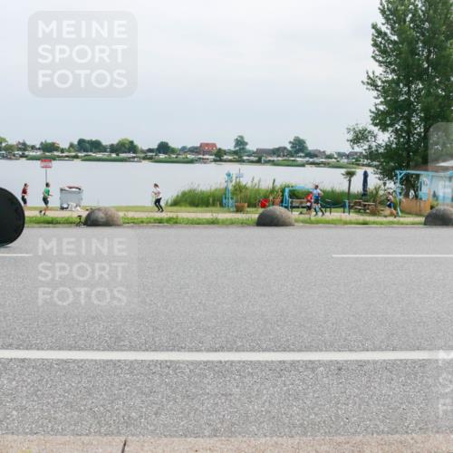 21.06.2025 - 27. Vierlanden-Triathlon H.Heesch http://msf.ph/oto/8029514 15.06.2025 11:28:28 Radfahren 753 meine-sportfotos.de
