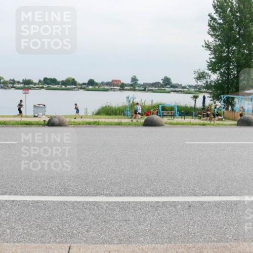 21.06.2025 - 27. Vierlanden-Triathlon H.Heesch http://msf.ph/oto/8029535 15.06.2025 11:28:34 Radfahren 753, 925 meine-sportfotos.de