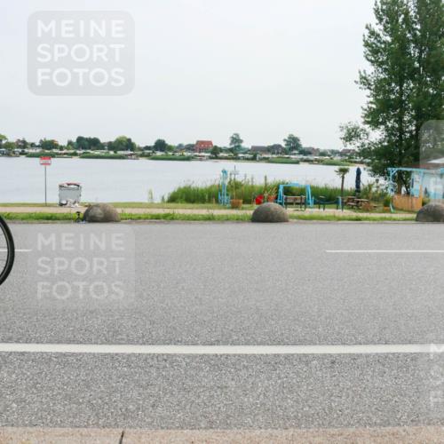 15.06.2025 - 27. Vierlanden-Triathlon H.Heesch http://msf.ph/oto/8029606 15.06.2025 10:31:07 Radfahren 11, 111, 135, 303, 356, 474 meine-sportfotos.de