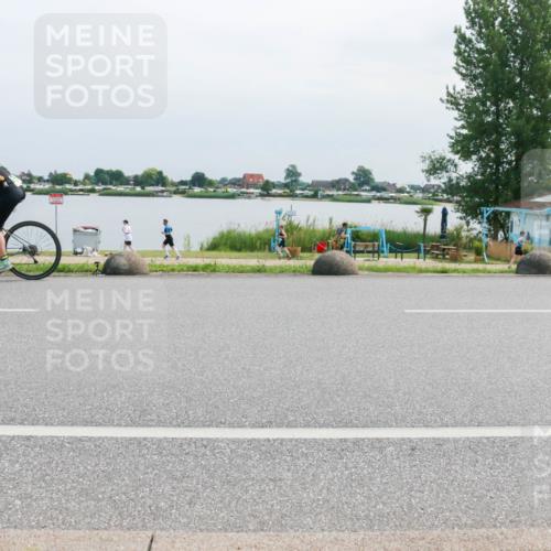 21.06.2025 - 27. Vierlanden-Triathlon H.Heesch http://msf.ph/oto/8029611 15.06.2025 11:28:38 Radfahren 742, 925, 942, 965, 967 meine-sportfotos.de