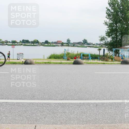 21.06.2025 - 27. Vierlanden-Triathlon H.Heesch http://msf.ph/oto/8029625 15.06.2025 11:28:48 Radfahren 72, 661, 909 meine-sportfotos.de