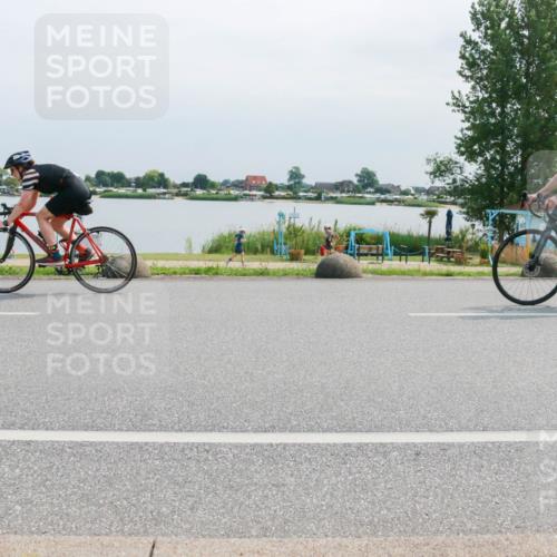 21.06.2025 - 27. Vierlanden-Triathlon H.Heesch http://msf.ph/oto/8029656 15.06.2025 11:29:01 Radfahren 849, 976 meine-sportfotos.de