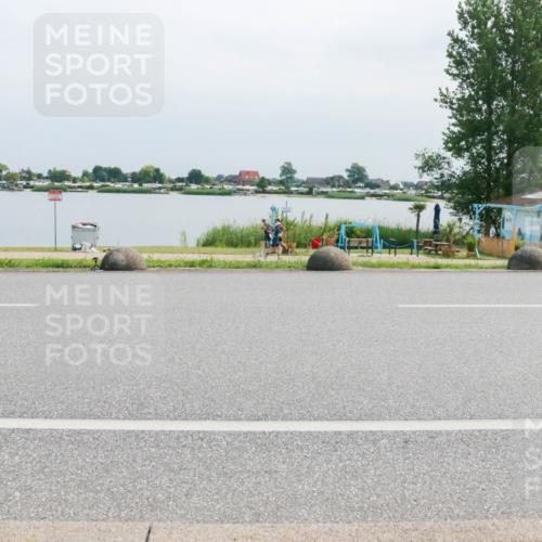 21.06.2025 - 27. Vierlanden-Triathlon H.Heesch http://msf.ph/oto/8029670 15.06.2025 11:29:02 Radfahren 849, 976 meine-sportfotos.de