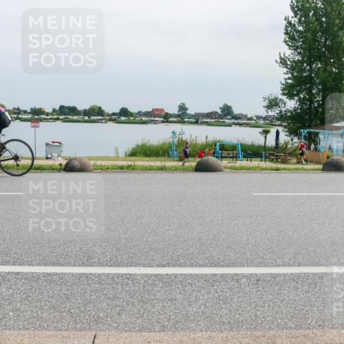 21.06.2025 - 27. Vierlanden-Triathlon H.Heesch http://msf.ph/oto/8029696 15.06.2025 11:29:12 Radfahren 247, 901, 915 meine-sportfotos.de