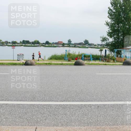 21.06.2025 - 27. Vierlanden-Triathlon H.Heesch http://msf.ph/oto/8029707 15.06.2025 11:29:16 Radfahren 638, 815, 901 meine-sportfotos.de