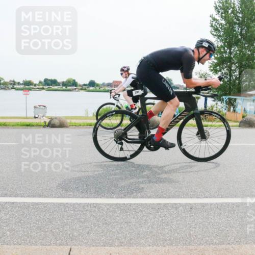 15.06.2025 - 27. Vierlanden-Triathlon H.Heesch http://msf.ph/oto/8029772 15.06.2025 10:31:14 Radfahren 255, 267, 297, 310, 578 meine-sportfotos.de
